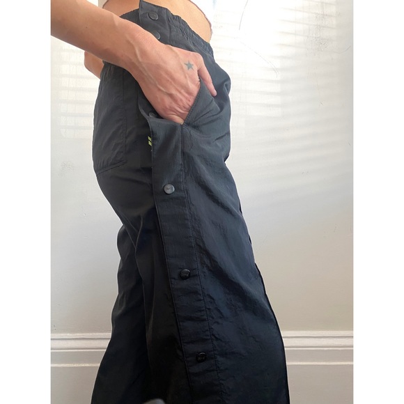 NWOT Reebok X Reebok x Victoria Beckham  Recycled shell track pants - Picture 5 of 7